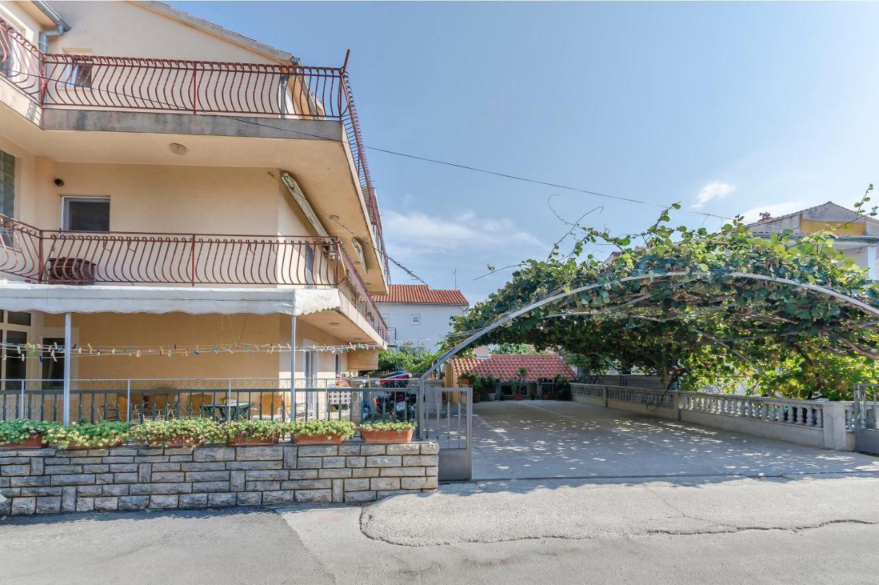 Apartments Mira I Vodice Dış mekan fotoğraf