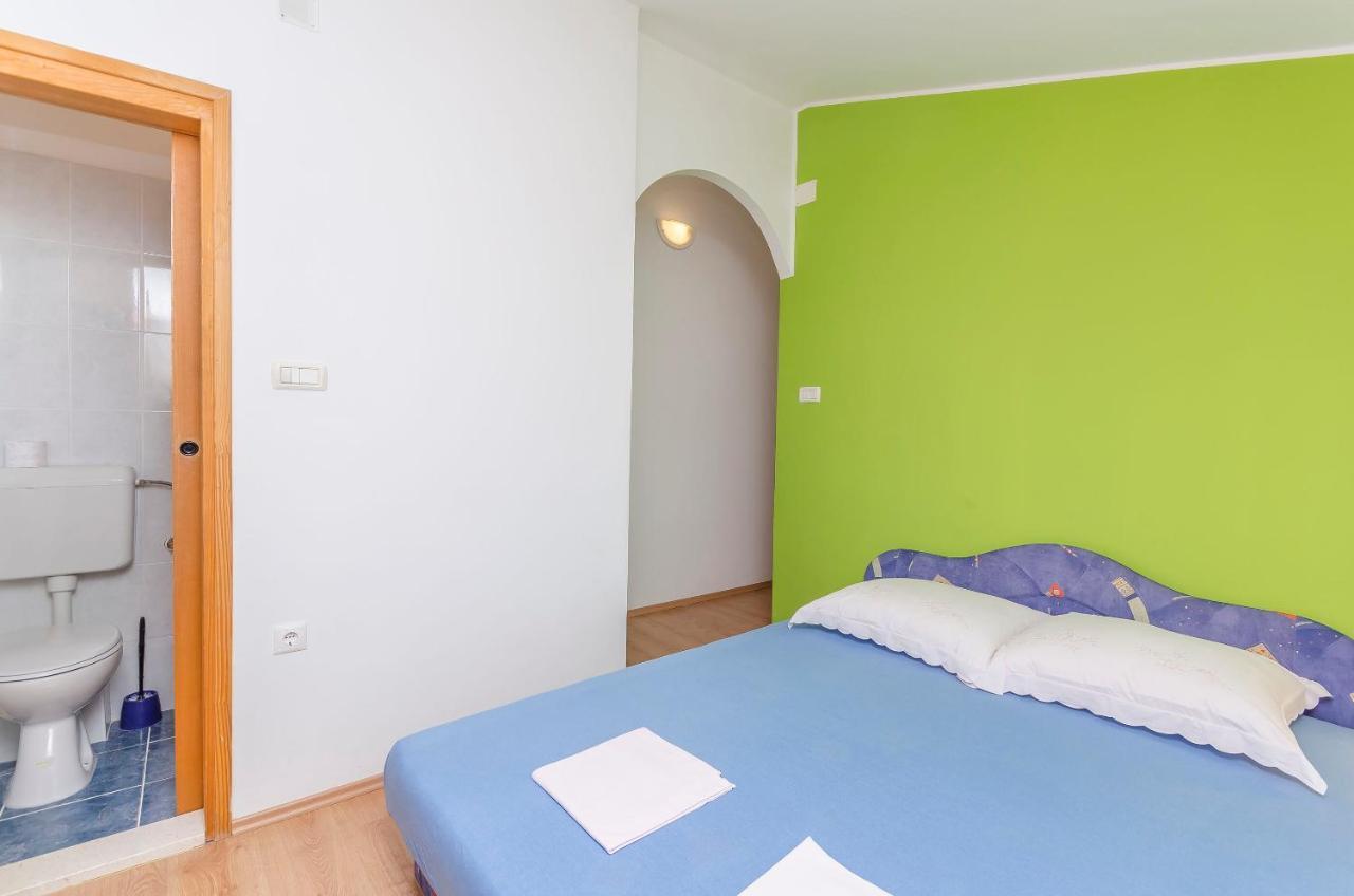 Apartments Mira I Vodice Dış mekan fotoğraf