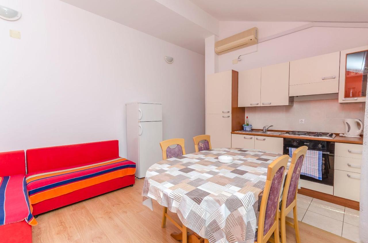 Apartments Mira I Vodice Dış mekan fotoğraf