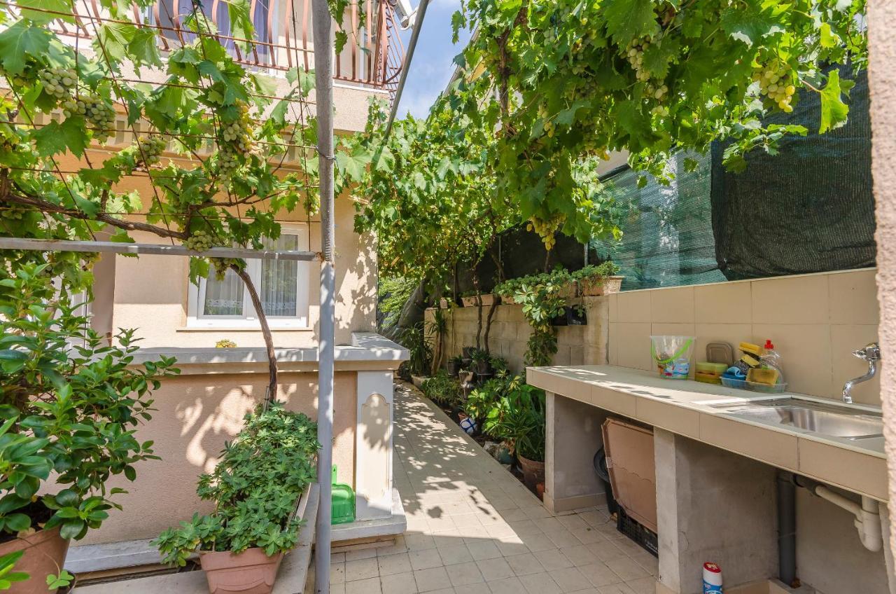 Apartments Mira I Vodice Dış mekan fotoğraf